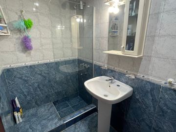 Casa 5 ambientes amplio terreno oportunidad