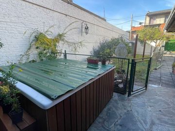 Casa 5 ambientes amplio terreno oportunidad
