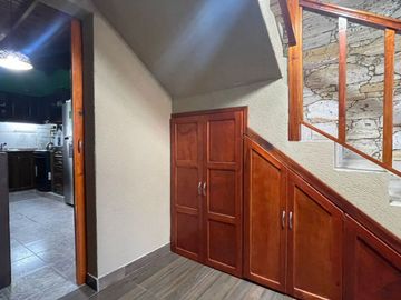 Casa 5 ambientes amplio terreno oportunidad