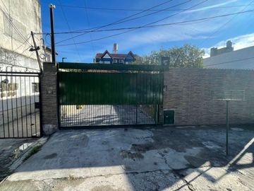 Casa 5 ambientes amplio terreno oportunidad