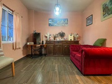 Casa 5 ambientes amplio terreno oportunidad
