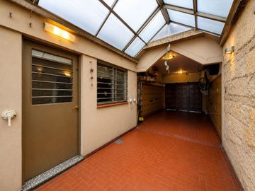 CHALET 5 AMB C/JARDÍN, PISCINA QUINCHO Y COCHERA