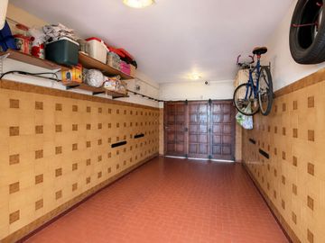 CHALET 5 AMB C/JARDÍN, PISCINA QUINCHO Y COCHERA