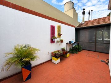 CHALET 5 AMB C/JARDÍN, PISCINA QUINCHO Y COCHERA