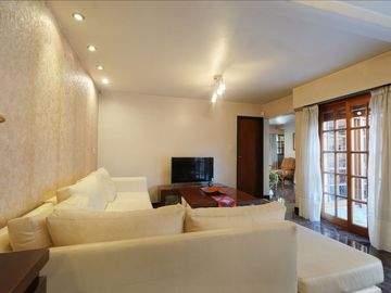 CASA EN AVELLANEDA