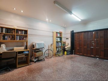 CASA EN AVELLANEDA