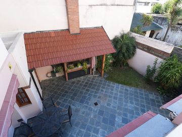 CASA EN AVELLANEDA