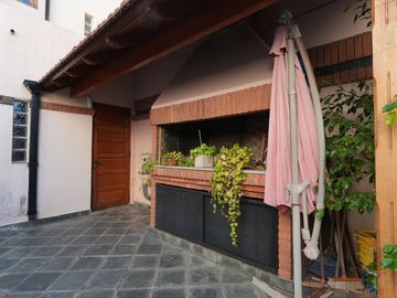 CASA EN AVELLANEDA