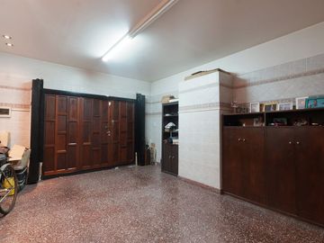 CASA EN AVELLANEDA