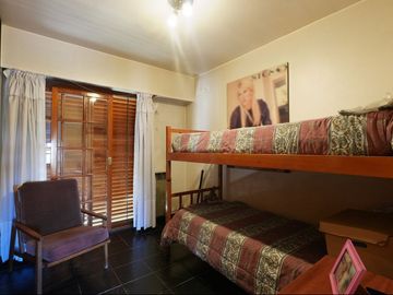 CASA EN AVELLANEDA