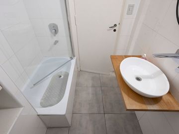 VENTA DE DEPARTAMENTO 3 AMB CON BALCON AL FRENTE