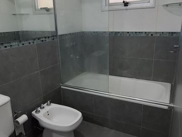 VENTA DEPTO 2 AMB 2 COCHERAS QUILMES CENTRO