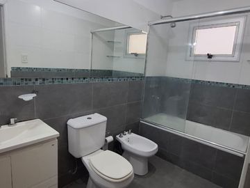 VENTA DEPTO 2 AMB 2 COCHERAS QUILMES CENTRO