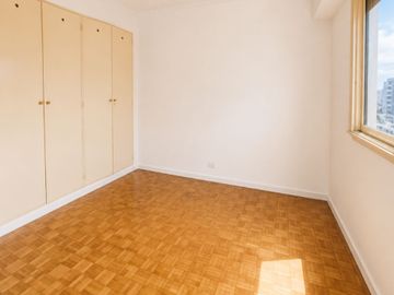 Alquiler residencial 3 amb Flores piso alto lumino