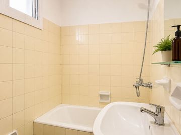 Alquiler residencial 3 amb Flores piso alto lumino