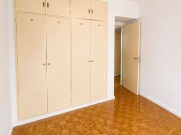 Alquiler residencial 3 amb Flores piso alto lumino