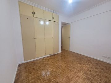 Alquiler residencial 3 amb Flores piso alto lumino