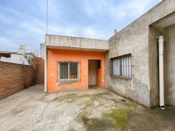 CASA PH EN VENTA MORON REFACCIONAR INVERSOR