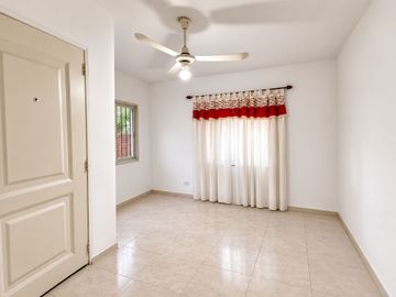 CASA PH EN VENTA MORON REFACCIONAR INVERSOR