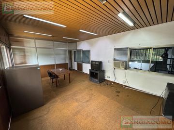 DEPÓSITO 1300M2 CON OFICINAS y 2 CAMARAS FRIGORÍFICAS