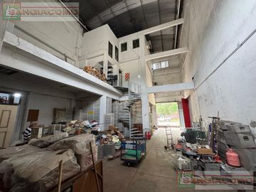 DEPÓSITO 1300M2 CON OFICINAS y 2 CAMARAS FRIGORÍFICAS