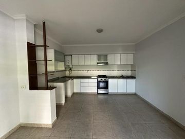 Casa de 4 dormitorios a la venta en Rosario