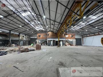 Galpón - Depósito de 1200 m2  a estrenar en La Boca - Mixt. 3