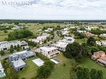 Casa en Venta Pilará 4 Dormitorios en Suite