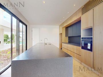 Casa en Venta Pilará 4 Dormitorios en Suite