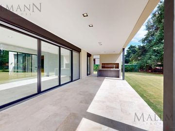 Casa en Venta Pilará 4 Dormitorios en Suite