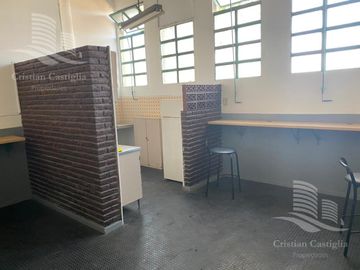 Venta - Nave Industrial, Galpón, Deposito, Dos Plantas - Munro, Vicente Lopez