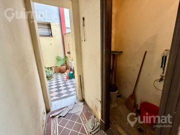 172 m2 - Entrada indep - con patio y balcon - Excelente ubicacion