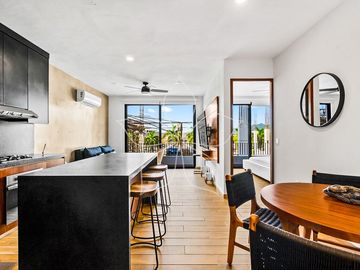 DEPARTAMENTO EN VENTA, VERSALLES, PUERTO VALLARTA.