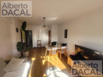 Departamento 2 dormitorios con cochera