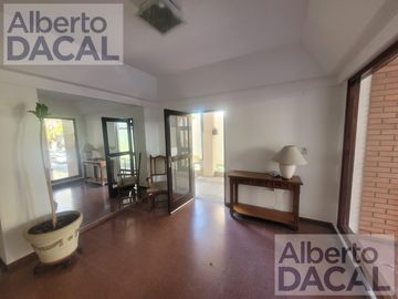 Departamento 2 dormitorios con cochera