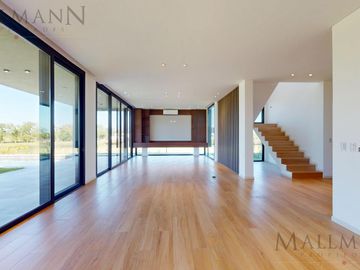Venta Casa 5 Dorm en Suite en Pilará, El Milord