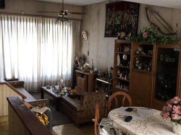 Casa de 4 ambientes a la venta en Villa Urquiza