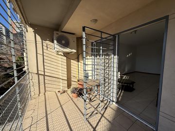 Departamento  de 3 ambientes con cochera en Florida