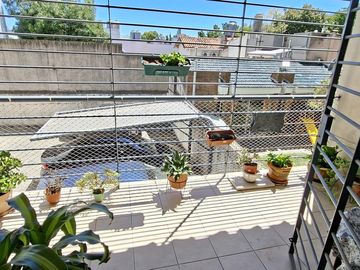 Departamento  de 3 ambientes con cochera en Florida
