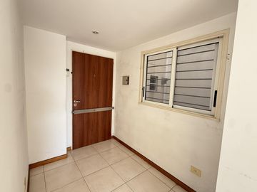Departamento  de 3 ambientes con cochera en Florida