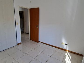 Departamento  de 3 ambientes con cochera en Florida