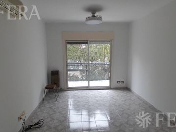 Alquiler Departamento 3 ambientes con balcón en Wilde