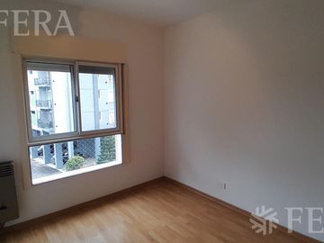 Alquiler Departamento 3 ambientes con balcón en Wilde