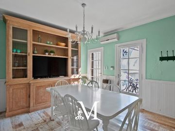 CASA EN VENTA BELGRANO ZONA DE EMBAJADAS 7 AMB.