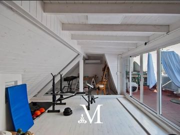 CASA EN VENTA BELGRANO ZONA DE EMBAJADAS 7 AMB.