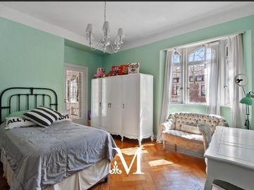 CASA EN VENTA BELGRANO ZONA DE EMBAJADAS 7 AMB.