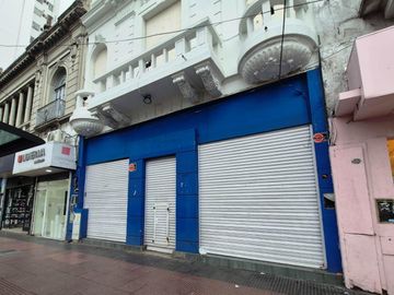 EXCELENTE LOCAL FOCO COMERCIAL - 2 PLANTAS - 715 m2