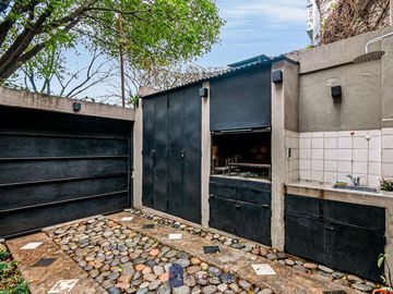 PH - VENTA - CHACARITA - 4 AMB - ENTRADA INDEPENDIENTE - COCHERA - PATIOS