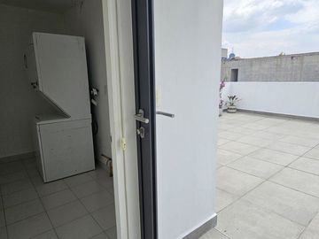 Penthouse de 210m2 roof garden y balcon en la Condesa