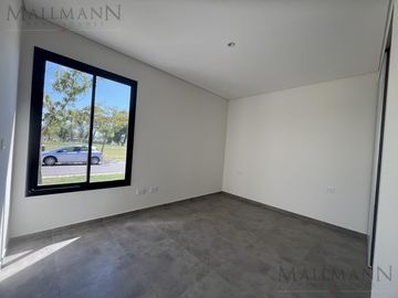 Venta Casa a estrenar 4 Ambientes-  Santa Emilia Pilar del Este